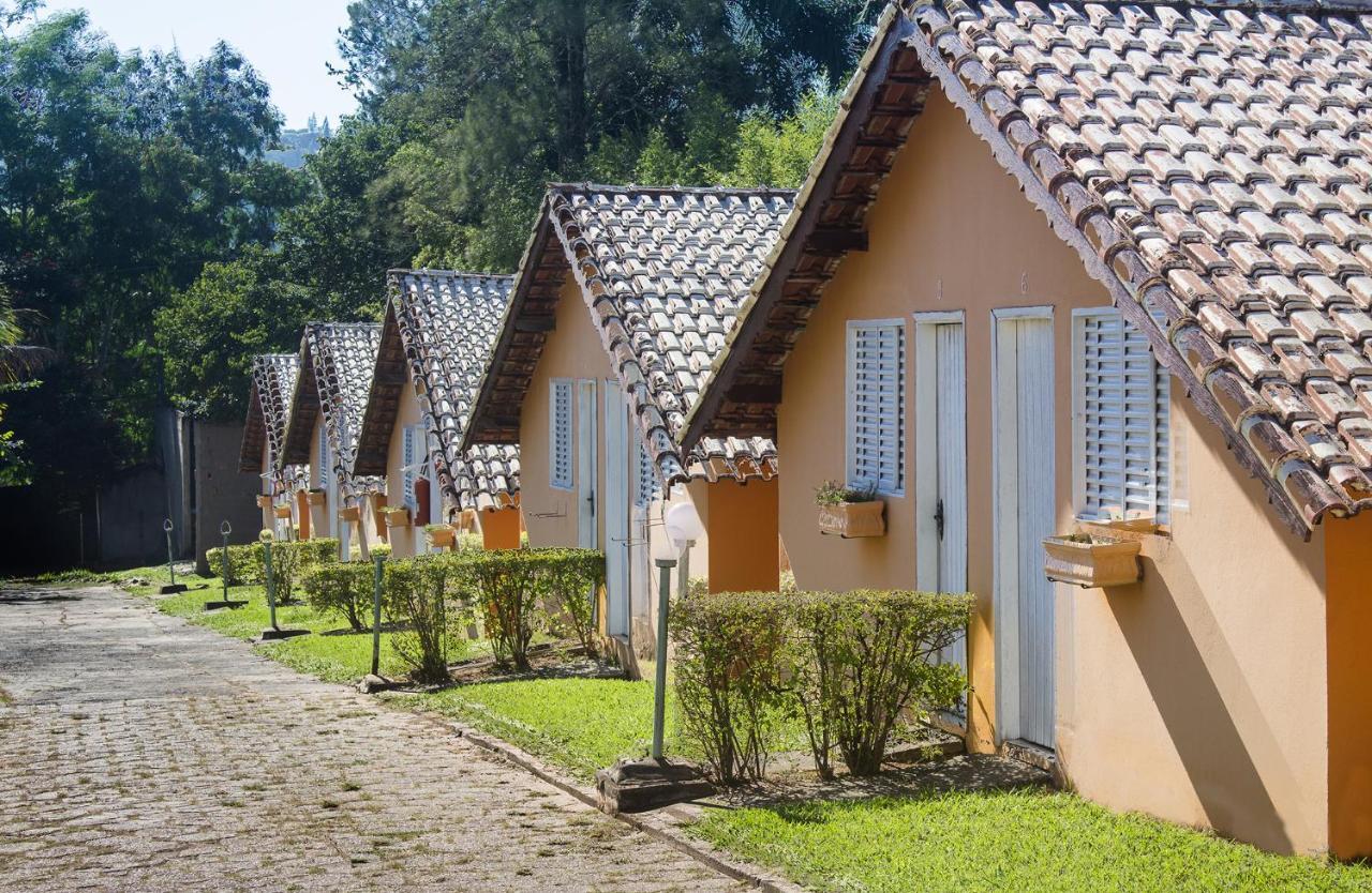Chales Dois Amores Otel Águas de São Pedro Dış mekan fotoğraf